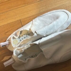 Vionic Beach sneaker